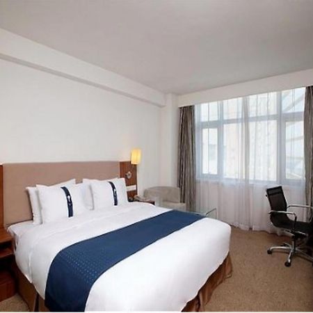 Holiday Inn Express Tianjin Binhai Exterior foto
